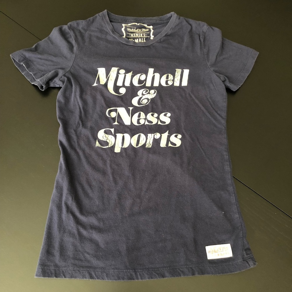 Mitchell and Ness vintage distressed logo shirt